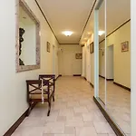 Elegant 5 Bedr Apartment With Sauna In The Centre, Near Viru And Old Town, With Private Parking