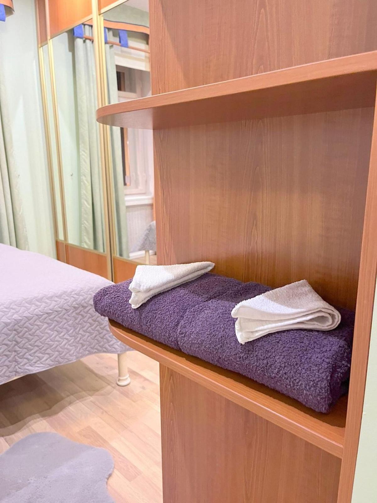Elegant 5 Bedr With Sauna In The Centre, Near Viru And Old Town, With Private Parking Apartment