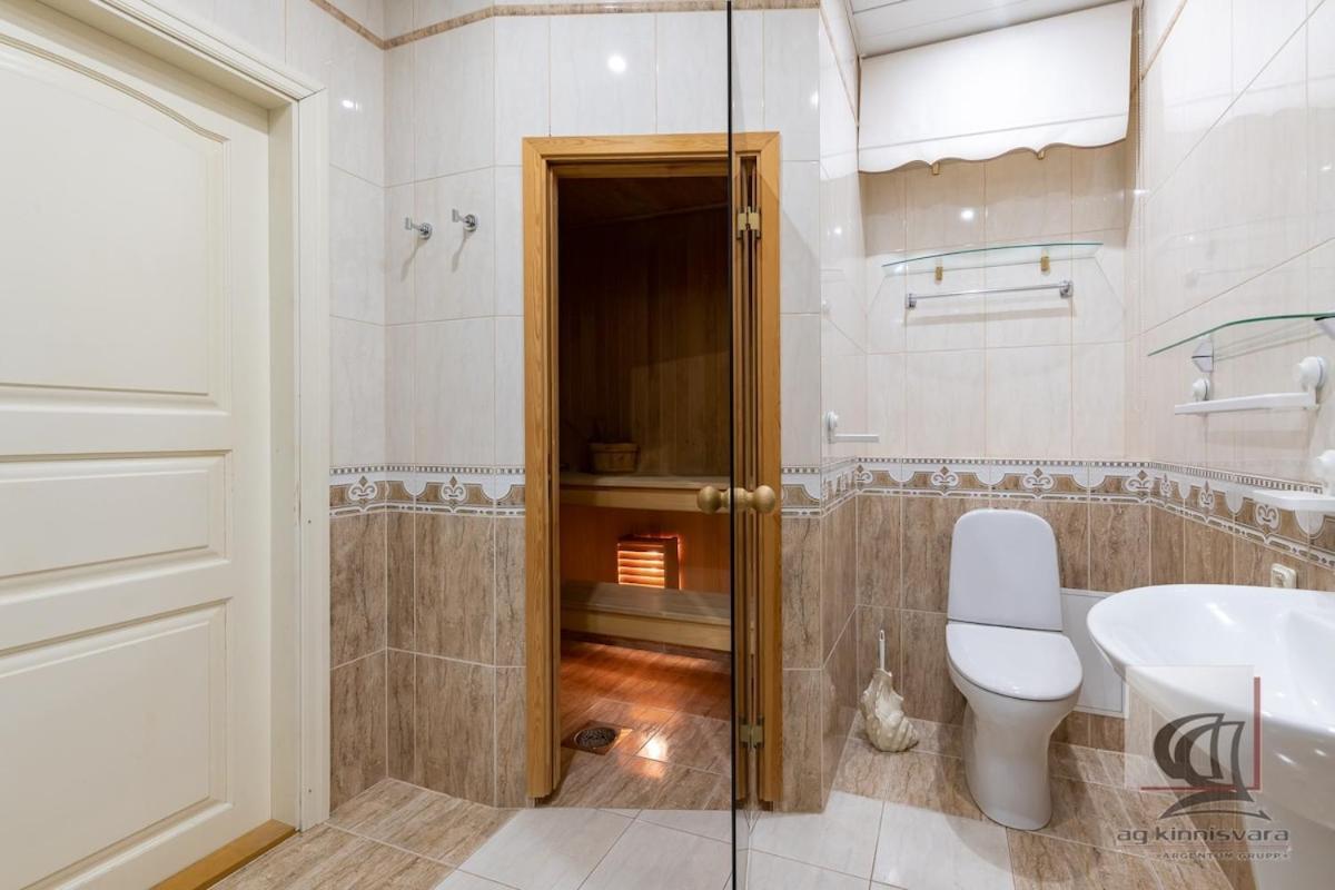 Apartment Elegant 5 Bedr With Sauna In The Centre, Near Viru And Old Town, With Private Parking Tallinn