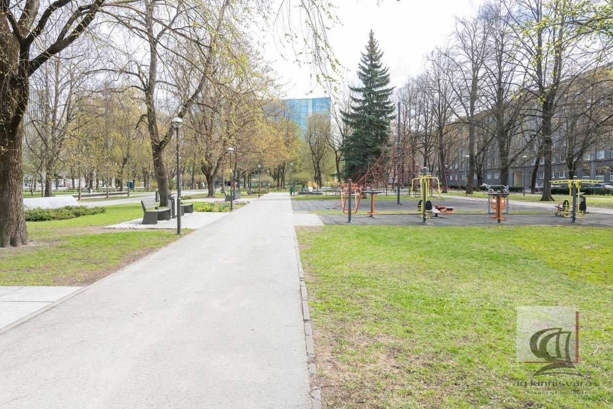 Elegant 5 Bedr With Sauna In The Centre, Near Viru And Old Town, With Private Parking *