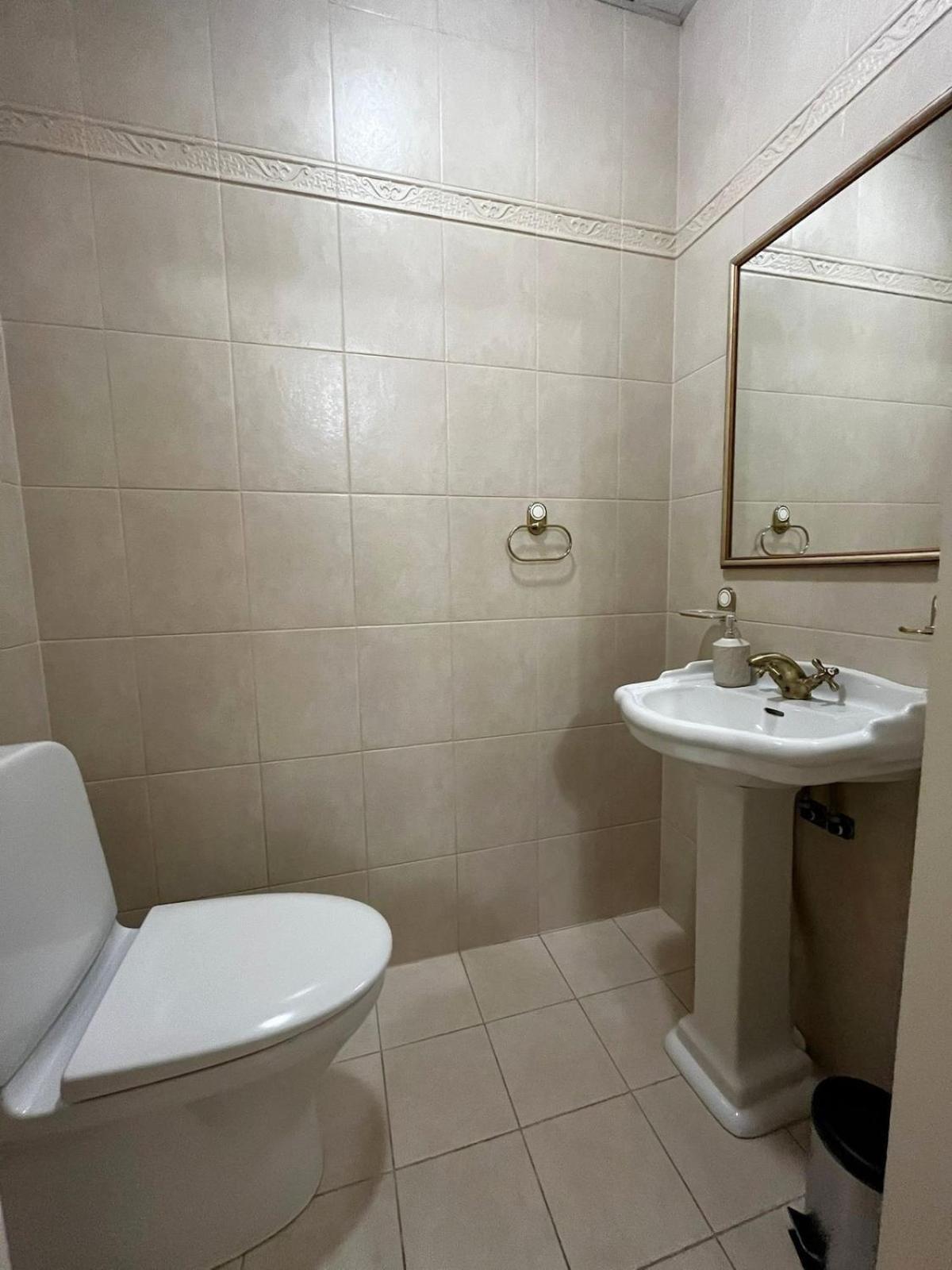 Apartment Elegant 5 Bedr With Sauna In The Centre, Near Viru And Old Town, With Private Parking