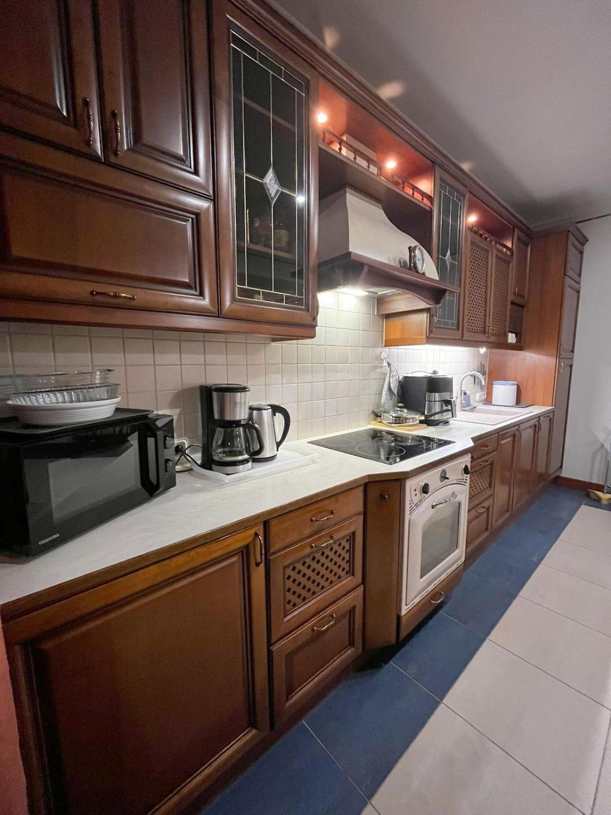 Apartment Elegant 5 Bedr With Sauna In The Centre, Near Viru And Old Town, With Private Parking