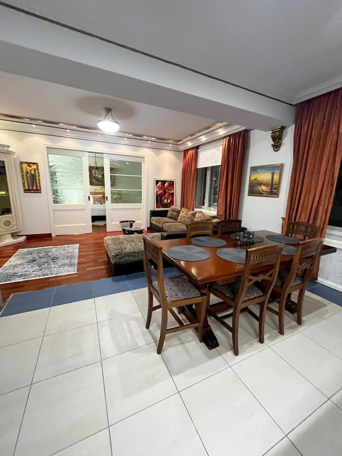Elegant 5 Bedr With Sauna In The Centre, Near Viru And Old Town, With Private Parking *