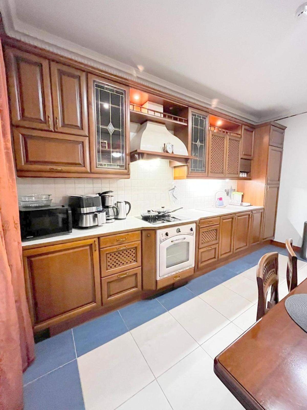 Apartment Elegant 5 Bedr With Sauna In The Centre, Near Viru And Old Town, With Private Parking *